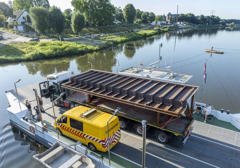 Steyl Maashoek inhijsen zelfkerende schot van de Vlotterkering®