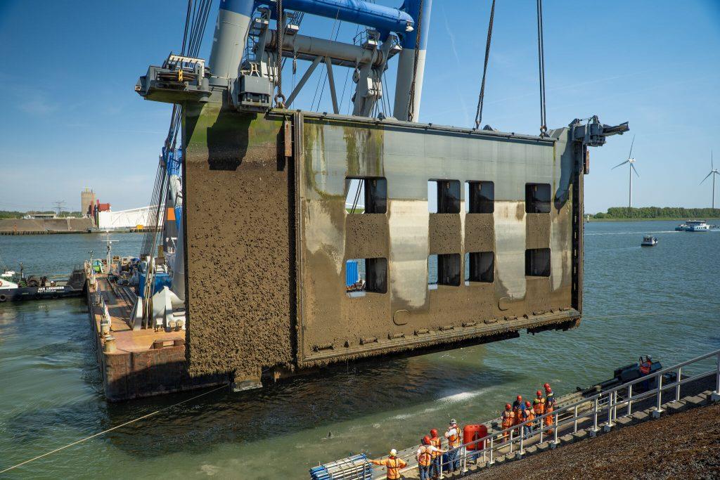 Maeslantkering Hollandia Services
